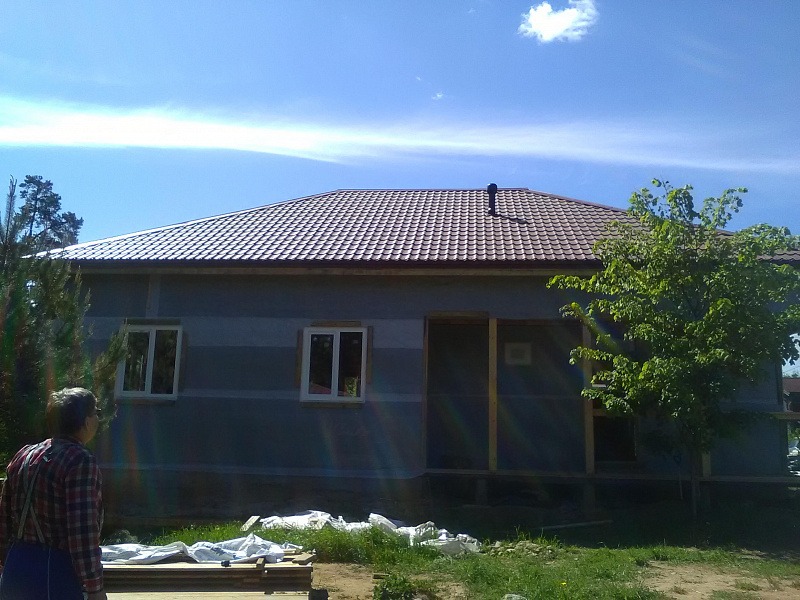 Монтаж металлочерепицы ГрандЛайн в Плоское